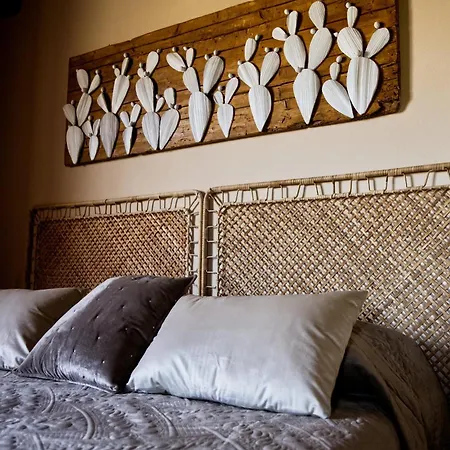 Relais Garden Cactus Favara