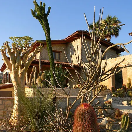Relais Garden Cactus Favara