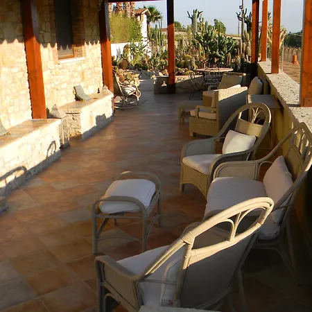 Relais Garden Cactus * Favara