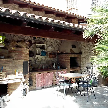 Εξοχικό σπίτι Relais Garden Cactus Favara