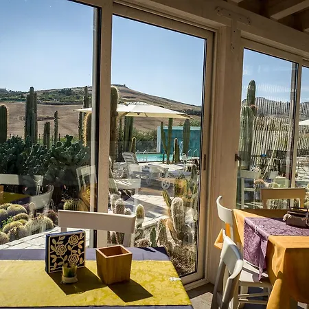 Relais Garden Cactus * Фавара
