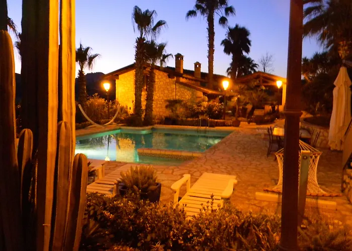 Relais Garden Cactus * Favara
