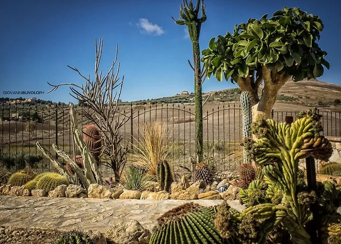 Relais Garden Cactus Séjour à la campagne Favara