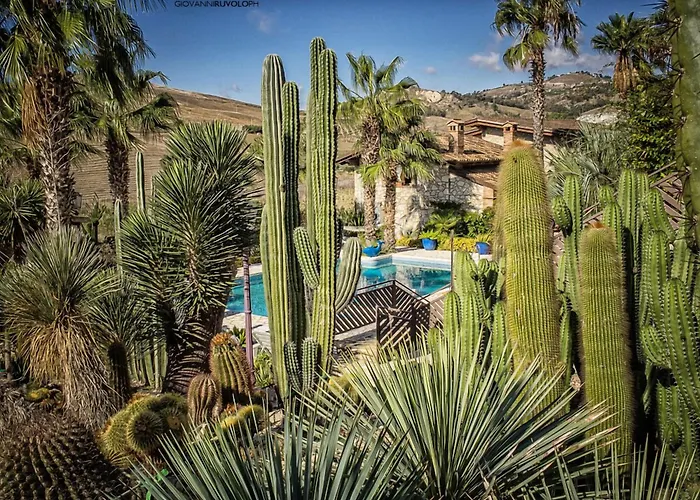 Relais Garden Cactus * Favara